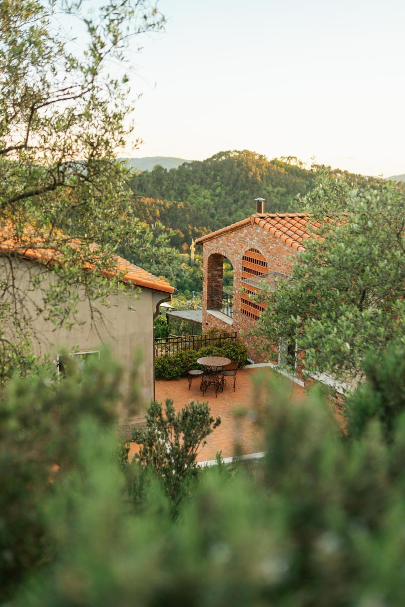 Agriturismo La Burlanda Fosdinovo Eksteriør billede