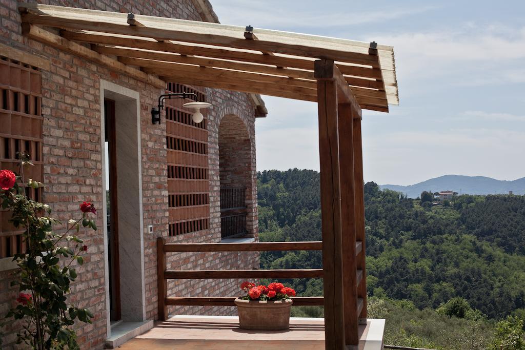 Agriturismo La Burlanda Fosdinovo Eksteriør billede
