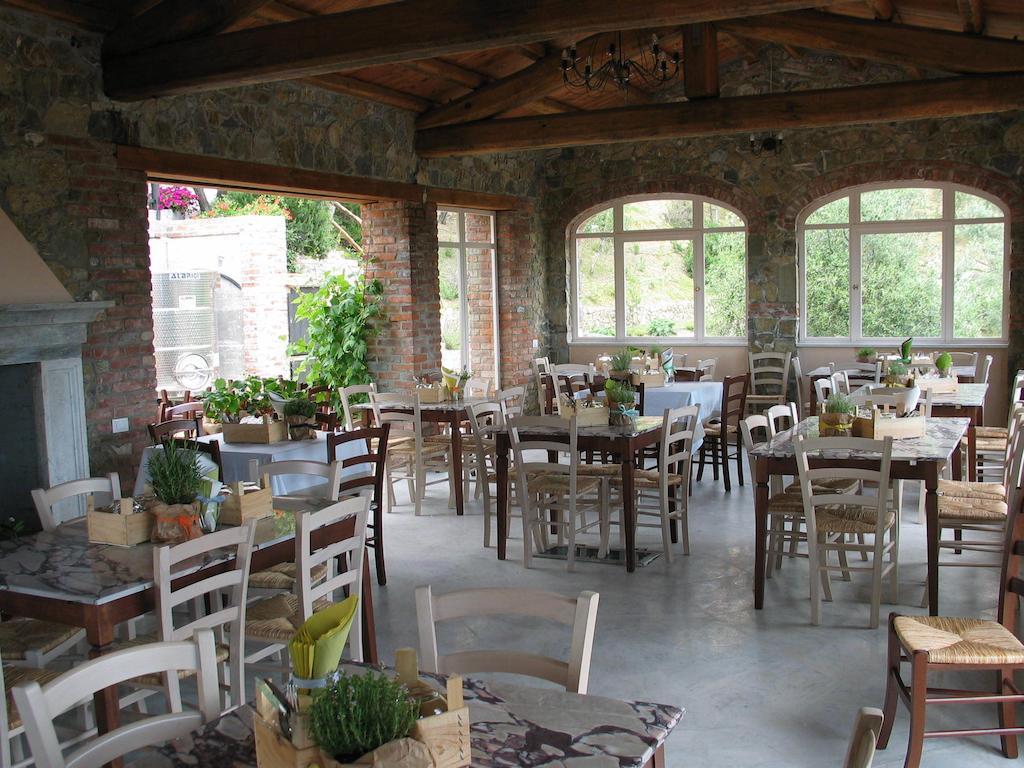Agriturismo La Burlanda Fosdinovo Eksteriør billede