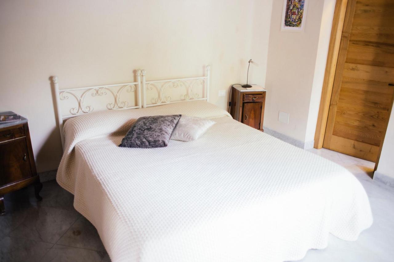 Agriturismo La Burlanda Fosdinovo Eksteriør billede