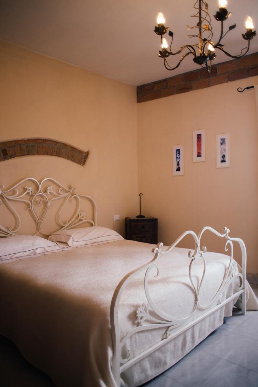 Agriturismo La Burlanda Fosdinovo Eksteriør billede